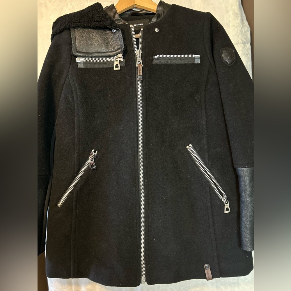 Rudsac ladies wool jacket leather trim and shearling detachable hood size smalll